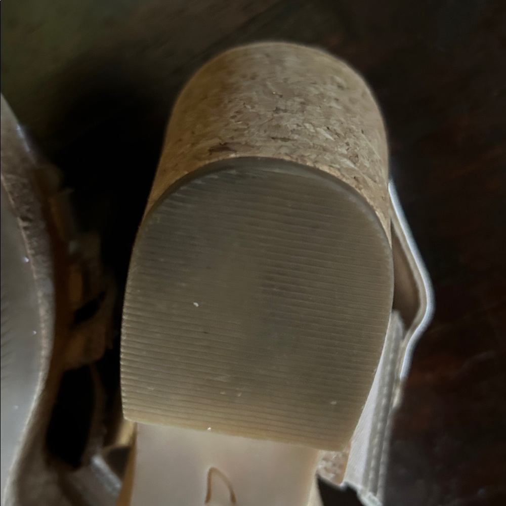 Clarks Metallic Rose Gold Wedge Sandals - Picture 7 of 9